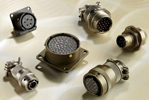 کانکتور نظامی