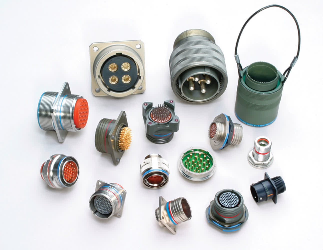 کانکتور نظامی استوانه ای